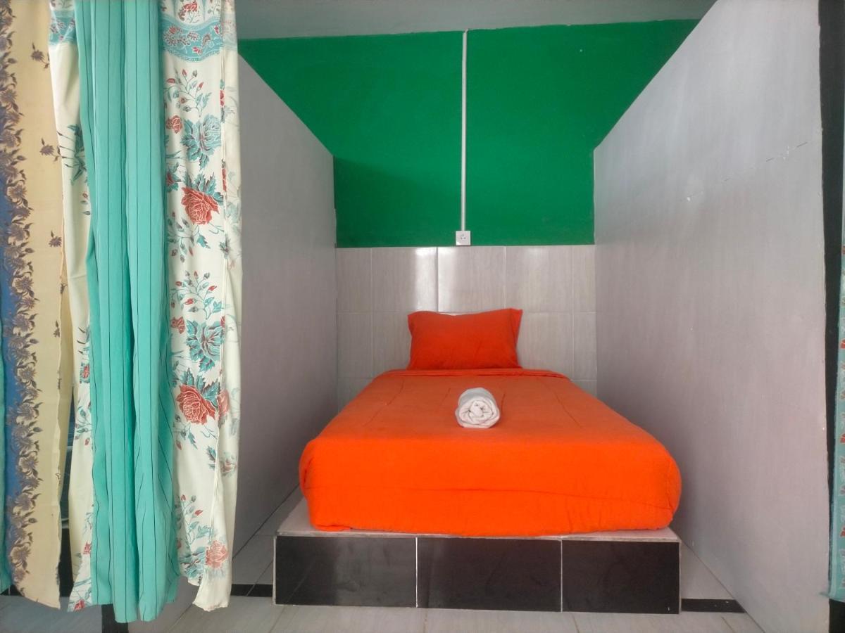 Dragonfly Hostel And Homestay Batununggul Ngoại thất bức ảnh