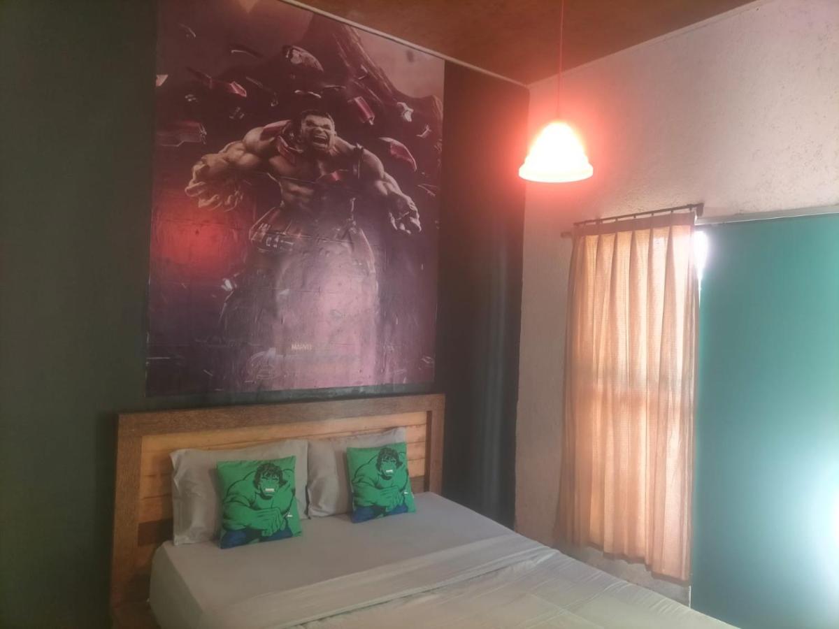 Dragonfly Hostel And Homestay Batununggul Ngoại thất bức ảnh