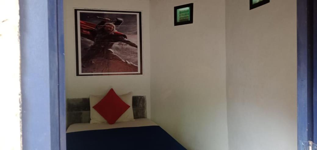 Dragonfly Hostel And Homestay Batununggul Ngoại thất bức ảnh