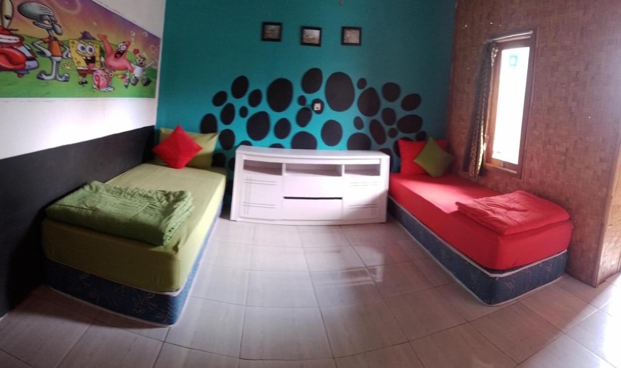 Dragonfly Hostel And Homestay Batununggul Ngoại thất bức ảnh