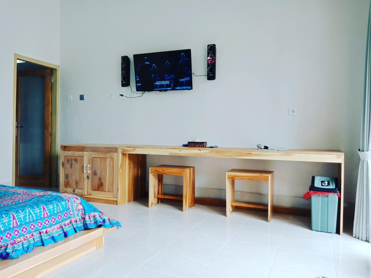 Dragonfly Hostel And Homestay Batununggul Ngoại thất bức ảnh